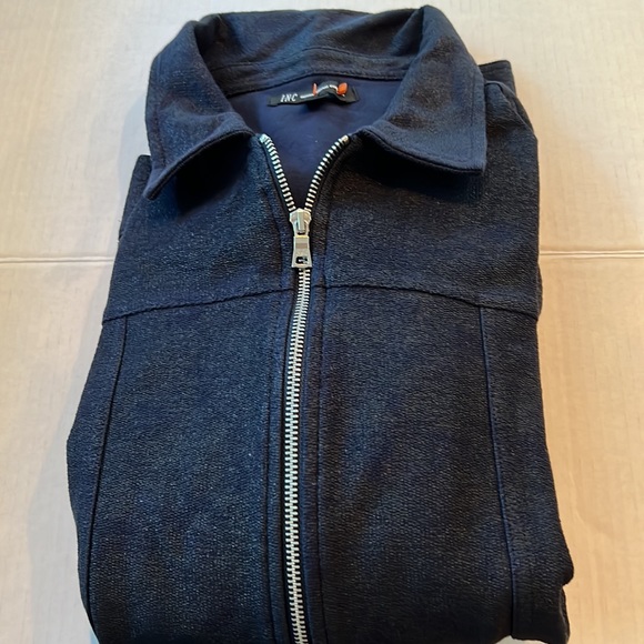 INC - Picture 5 of 5